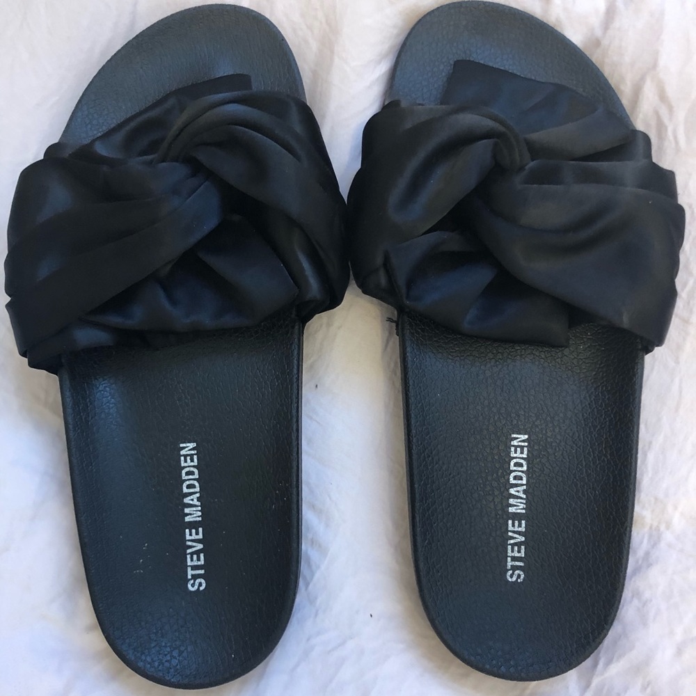 Steve Madden Slip ons